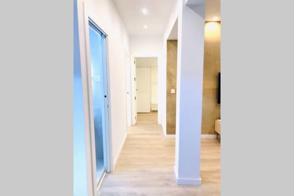 Andalucia I & Balcony By Ele Apartments Малага Екстериор снимка