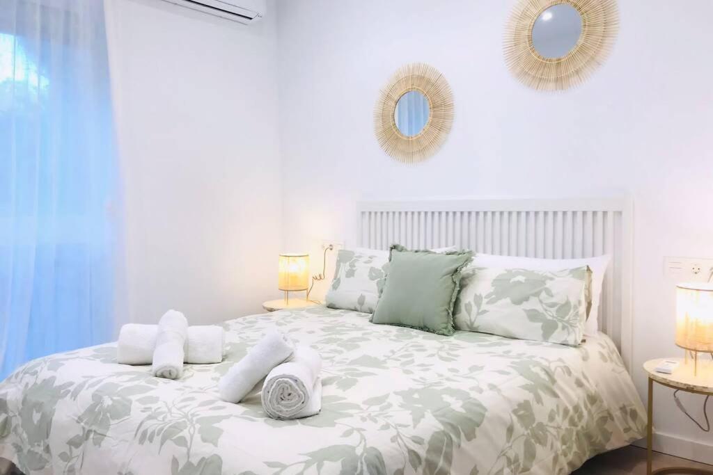 Andalucia I & Balcony By Ele Apartments Малага Екстериор снимка